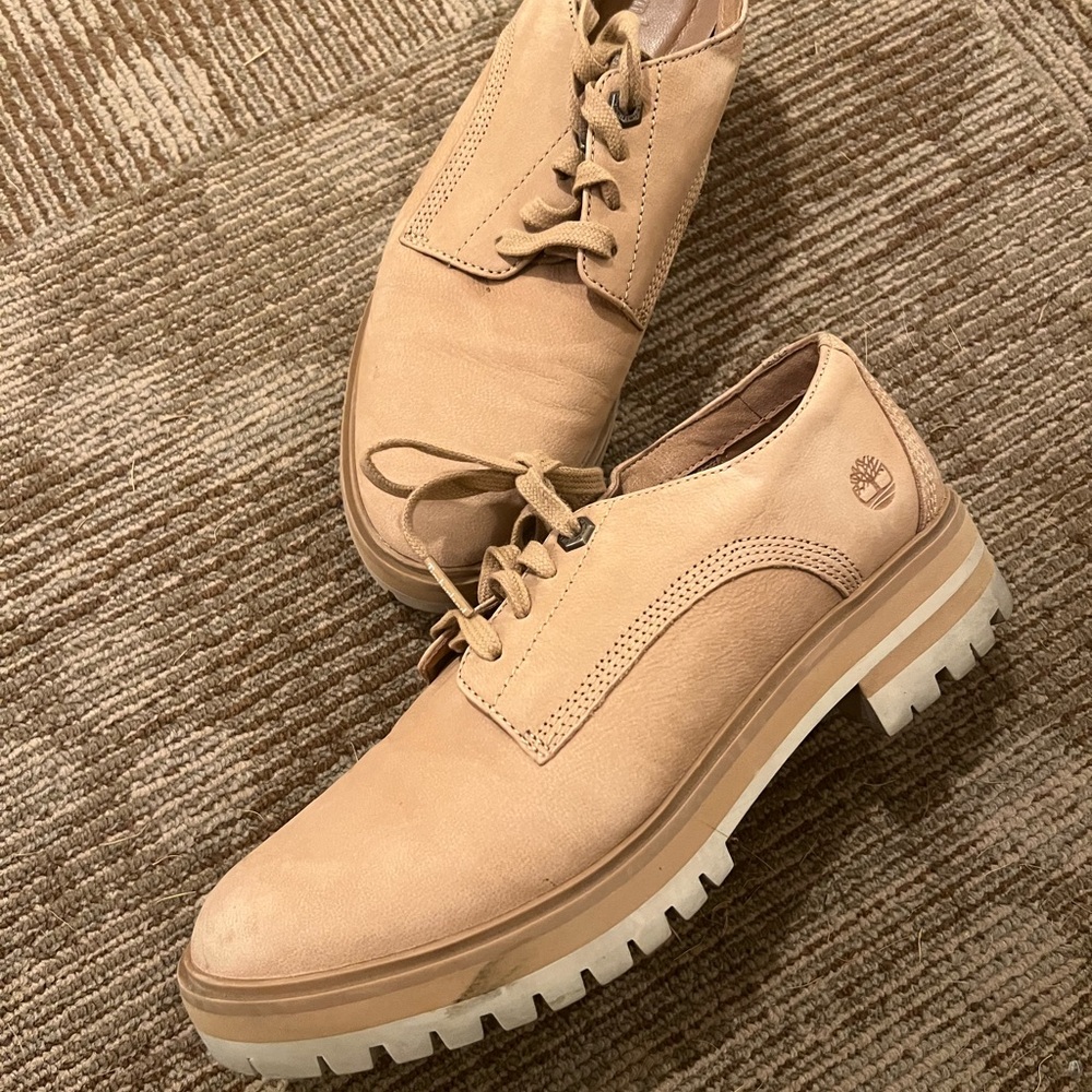 Timberland Women's Tan Leather Shoes